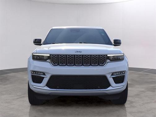 2023 Jeep Grand Cherokee Summit
