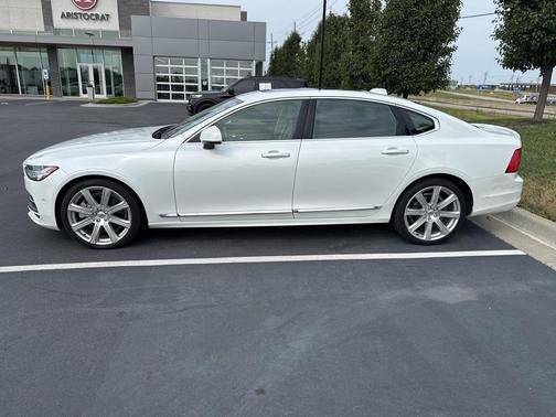 2019 Volvo S90 T6 Inscription