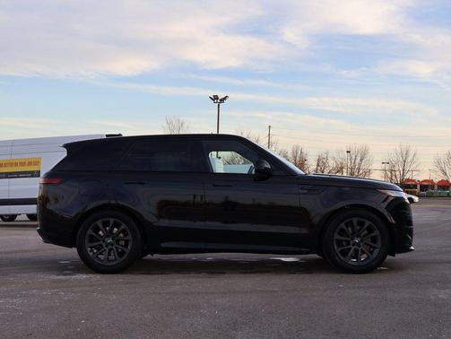 2024 Land Rover Range Rover Sport SE