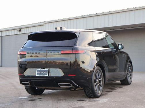 2024 Land Rover Range Rover Sport SE
