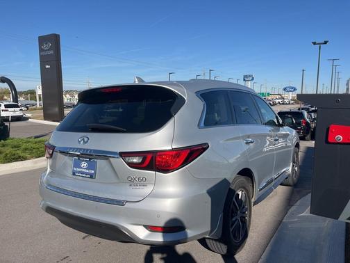 2019 INFINITI QX60 Luxe