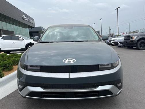 2025 Hyundai IONIQ 5 SE