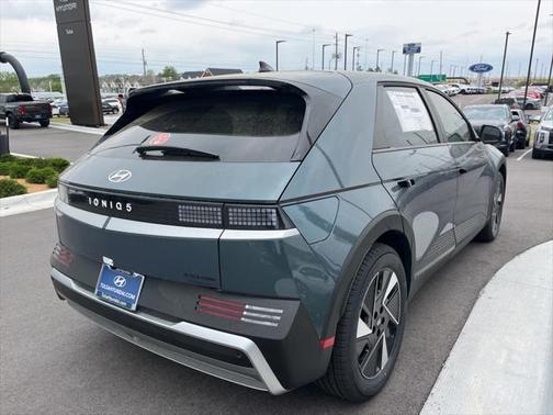 2025 Hyundai IONIQ 5 SE