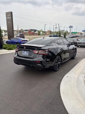 Super Black 2023 Nissan Maxima SR Xtronic CVT