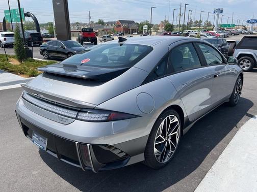 2024 Hyundai IONIQ 6 SEL