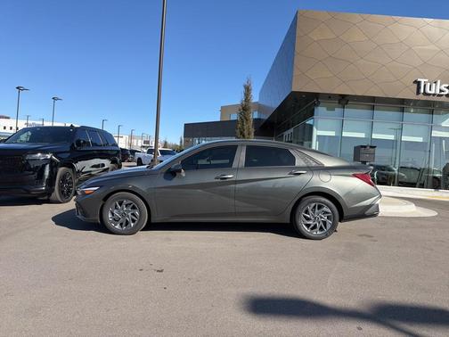 2026 Hyundai ELANTRA HEV Blue