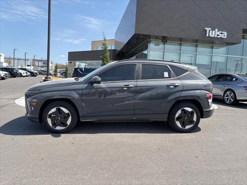 2025 Hyundai KONA EV SEL