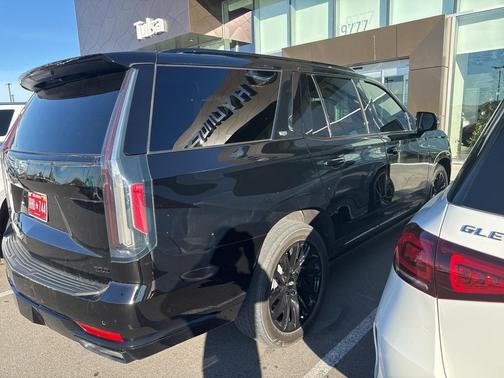 2024 Cadillac Escalade Sport