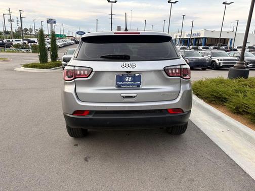 Billet Silver Metallic Clearcoat 2018 Jeep Compass Sport