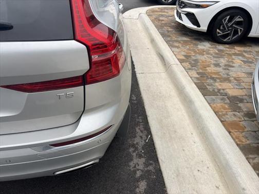 2021 Volvo XC60 T5 Inscription