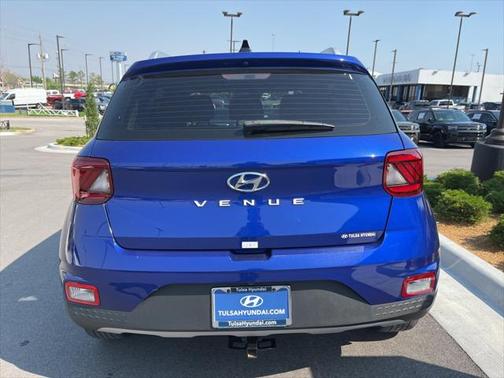 2022 Hyundai VENUE Limited