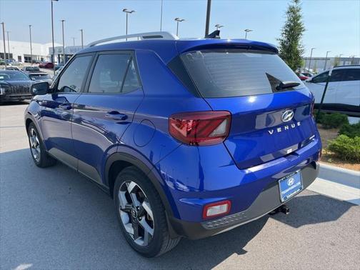 2022 Hyundai VENUE Limited