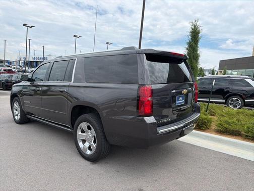Tungsten Metallic 2018 Chevrolet Suburban Premier