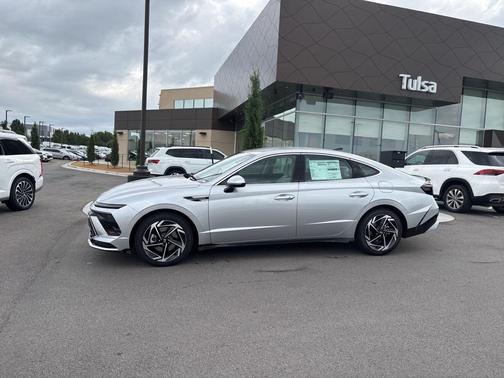 2026 Hyundai SONATA SEL