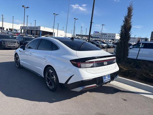2024 Hyundai SONATA SEL