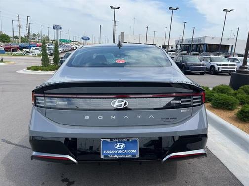 2025 Hyundai SONATA Hybrid SE