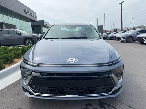 2025 Hyundai SONATA Hybrid SE