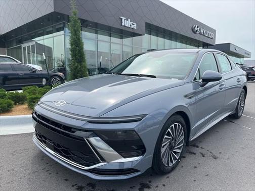 2025 Hyundai SONATA Hybrid SE
