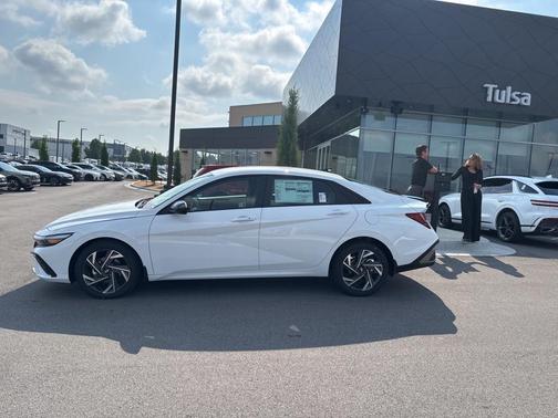 2025 Hyundai ELANTRA Sport