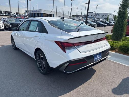 2025 Hyundai ELANTRA Sport