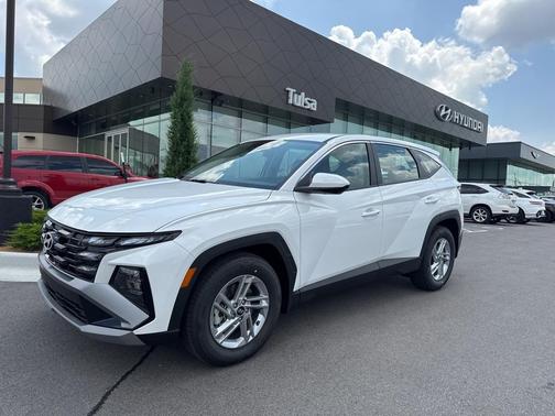 2025 Hyundai TUCSON SE