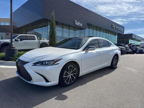 2023 Lexus ES 350 Base