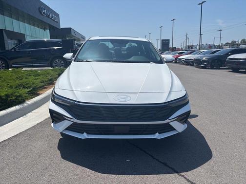 2025 Hyundai ELANTRA HEV Limited