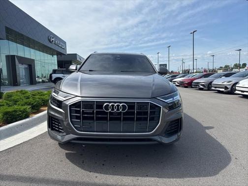 2020 Audi Q8 55 Premium Plus