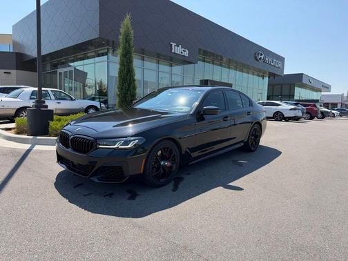Black Sapphire Metallic 2021 BMW 540 i xDrive