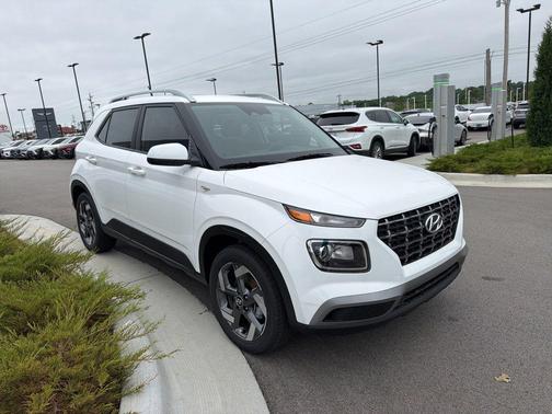 Lunar White 2026 Hyundai VENUE SEL