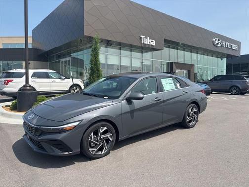 2025 Hyundai ELANTRA Limited