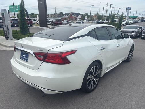 Pearl White 2016 Nissan Maxima 3.5 Platinum