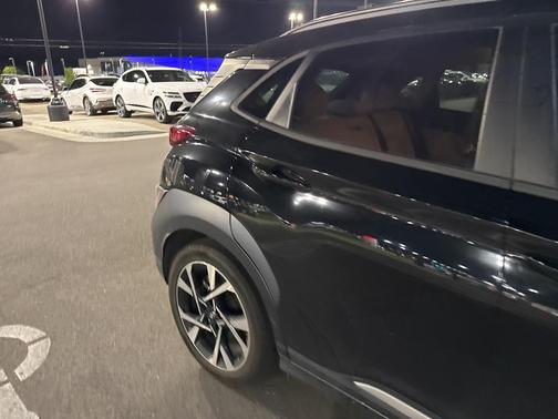 2022 Hyundai KONA Limited