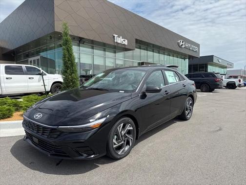 2025 Hyundai ELANTRA SEL
