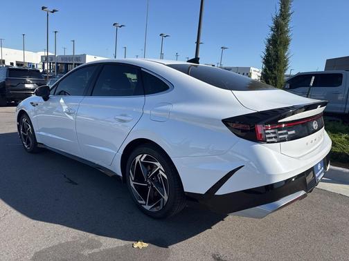 2026 Hyundai SONATA SEL