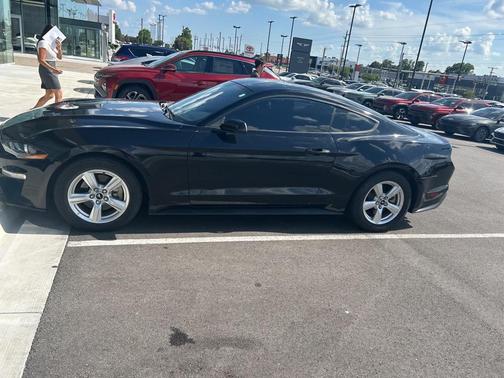 2018 Ford Mustang EcoBoost