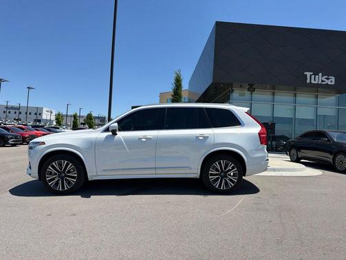 Crystal White Metallic 2022 Volvo XC90 Recharge Plug-In Hybrid T8 Inscription Expression 6 Passenger