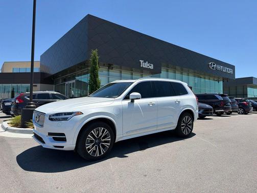 Crystal White Metallic 2022 Volvo XC90 Recharge Plug-In Hybrid T8 Inscription Expression 6 Passenger