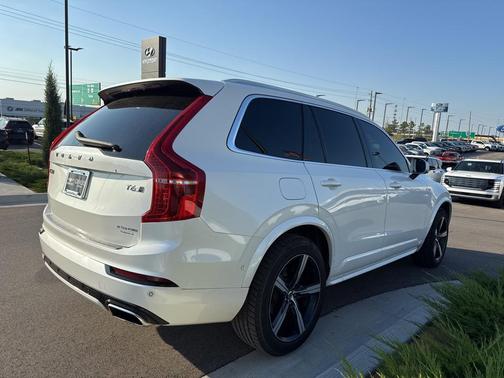 2019 Volvo XC90 T6 R-Design