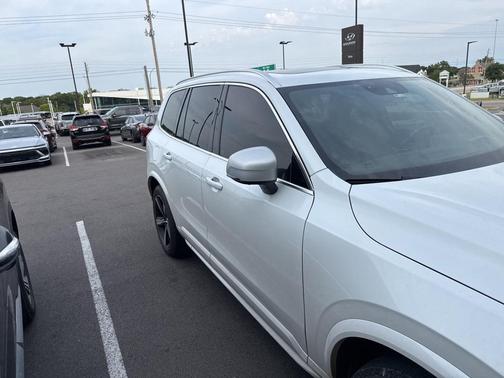 2019 Volvo XC90 T6 R-Design