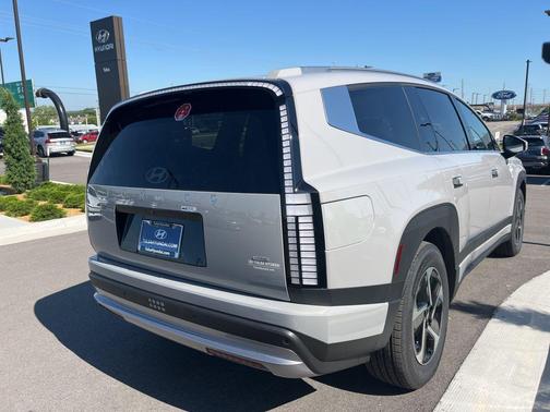 Cyber Gray 2026 Hyundai IONIQ 9 SE