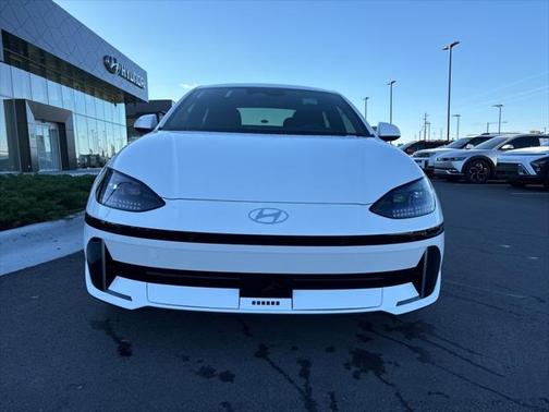 2025 Hyundai IONIQ 6 SE