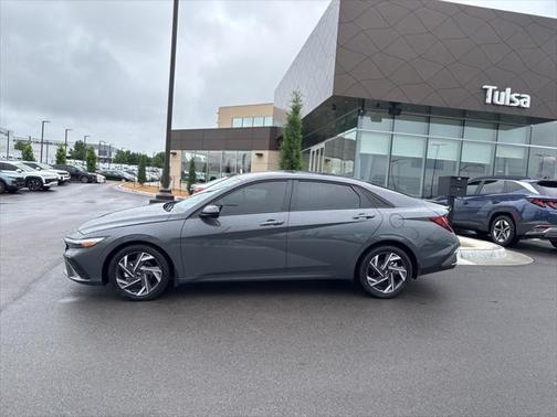 2025 Hyundai ELANTRA Sport