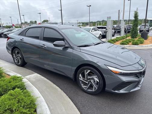 2025 Hyundai ELANTRA Sport