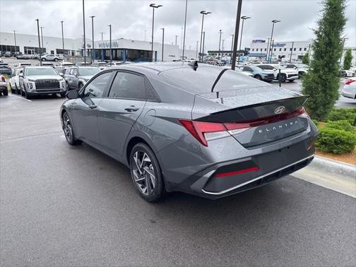 2025 Hyundai ELANTRA Sport