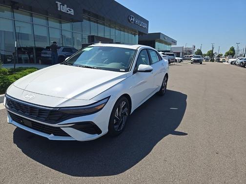 2025 Hyundai ELANTRA HEV Limited