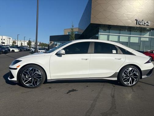 2025 Hyundai IONIQ 6 SEL