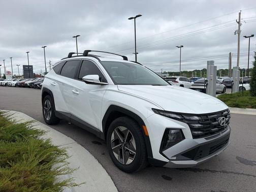 Serenity White Pearl 2025 Hyundai TUCSON SEL Convenience