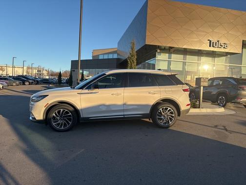 2020 Lincoln Corsair Standard
