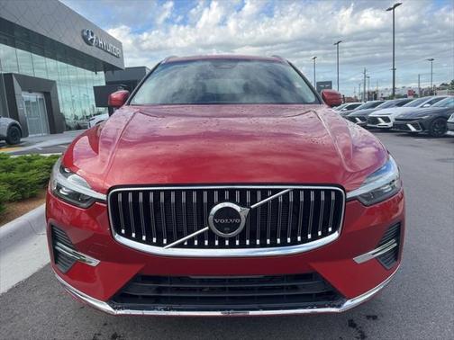 2023 Volvo XC60 B5 Plus Bright Theme